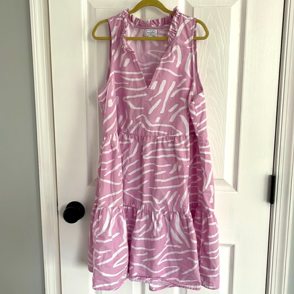Mud pie Womens sleeveless dress lilac and white size M